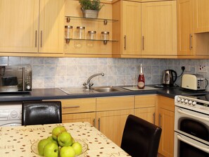 Highchair - A haven of rural peace in the very heart of Kent on the Greensand Ridge. (Ulcombe)