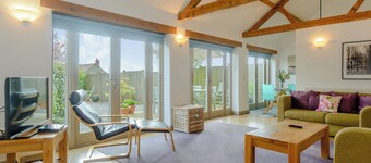 2 Schlafzimmer Unterkunft in Nr Wells