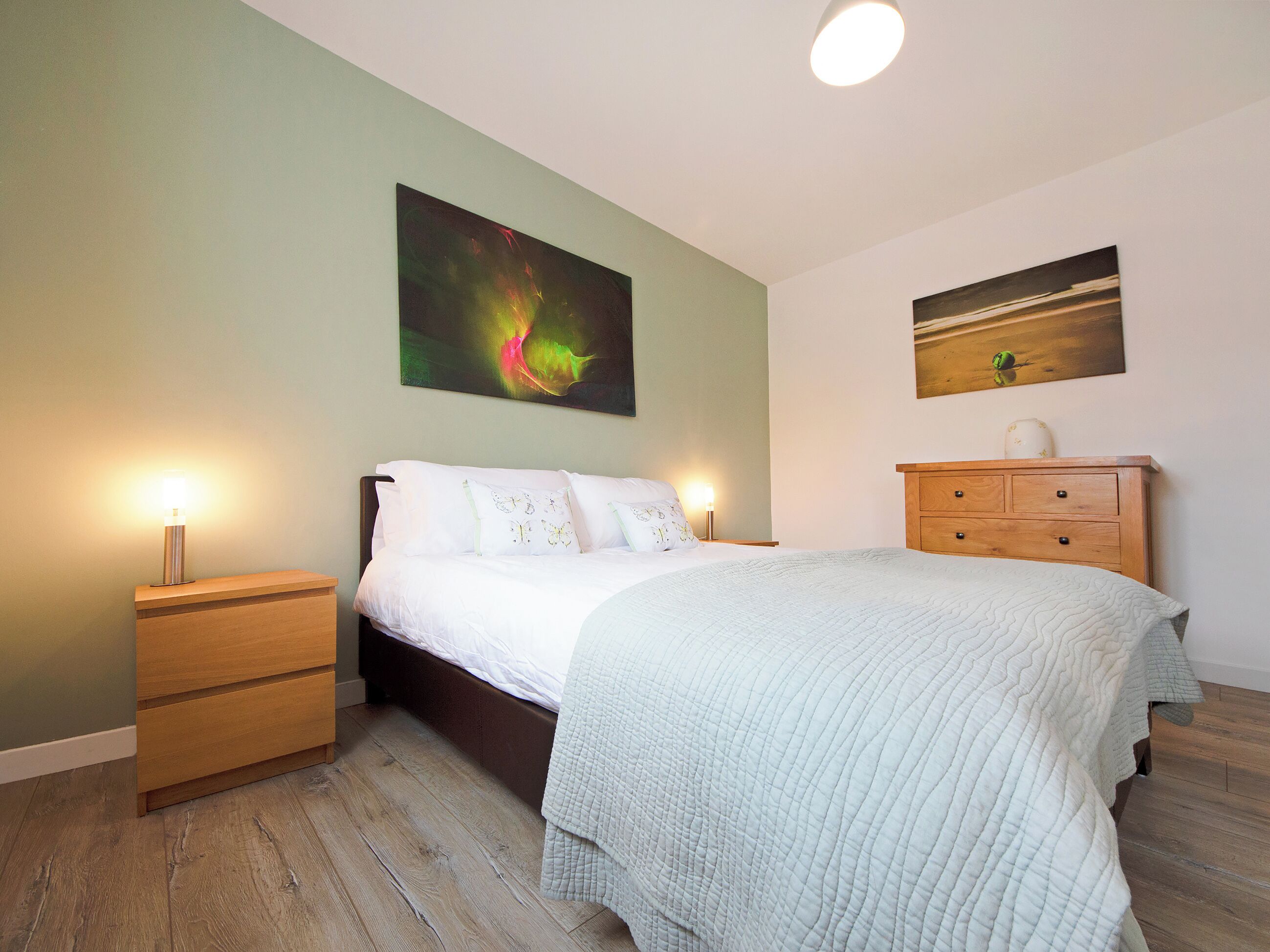 4 bedrooms, free WiFi, bed sheets