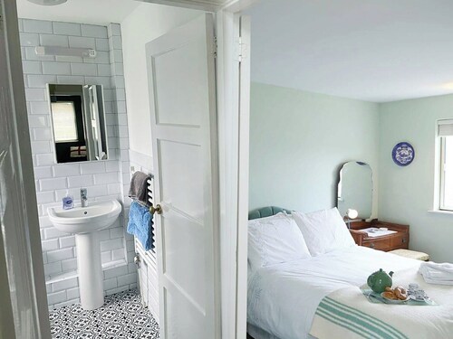 Homely and vibrant, a fabulous family friendly find.