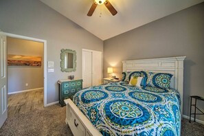 4 chambres, bureau, fer et planche à repasser, Wi-Fi gratuit