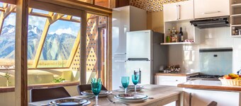 100% ecological house with view of the Andean glaciers
