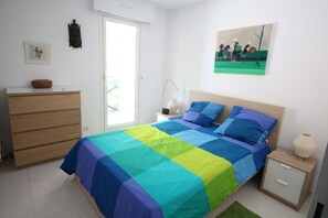 2 bedrooms