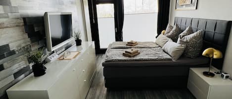 1 habitación, caja de seguridad en la habitación, wifi y ropa de cama