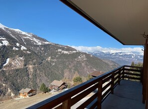 Property grounds - Outside : apartment for 5 persons, terrace with garden furniture, very nice panoramic view from the (St-Luc)