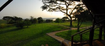 Bwana Tembo Safari Lodge