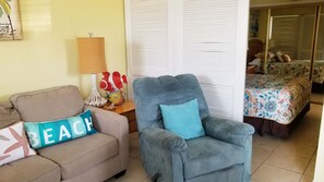 1 soverom, strykejern/-brett, wi-fi (inkludert) og sengetøy