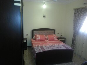 1 bedroom, desk, free WiFi - Luxor Star Apartments (luxor)