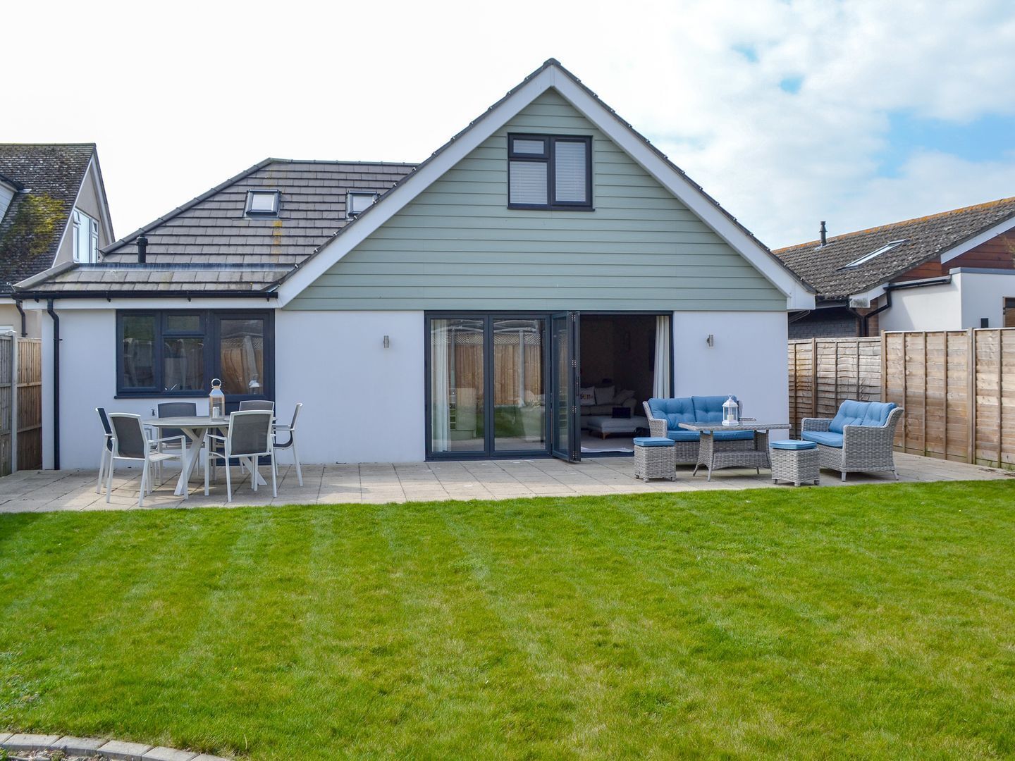 4 bedroom accommodation in Mudeford, near Christchurch