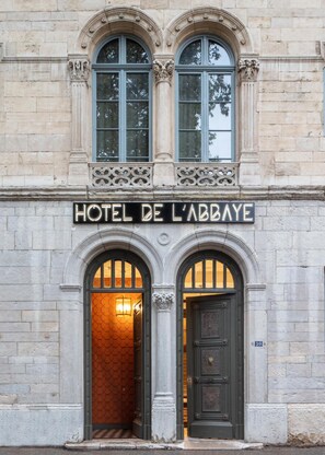 Exterior - Hotel de l'Abbaye (Lyon)