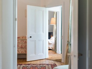 3 chambres, Wi-Fi gratuit, draps fournis