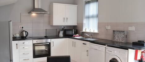 Dishwasher, high chair