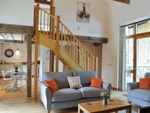 TV, fireplace - The Horse Gin - UK11024 (East Worlington, near South Molton)