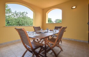 Outdoor dining - Anticheterme / Trilocale (Sorano GR)