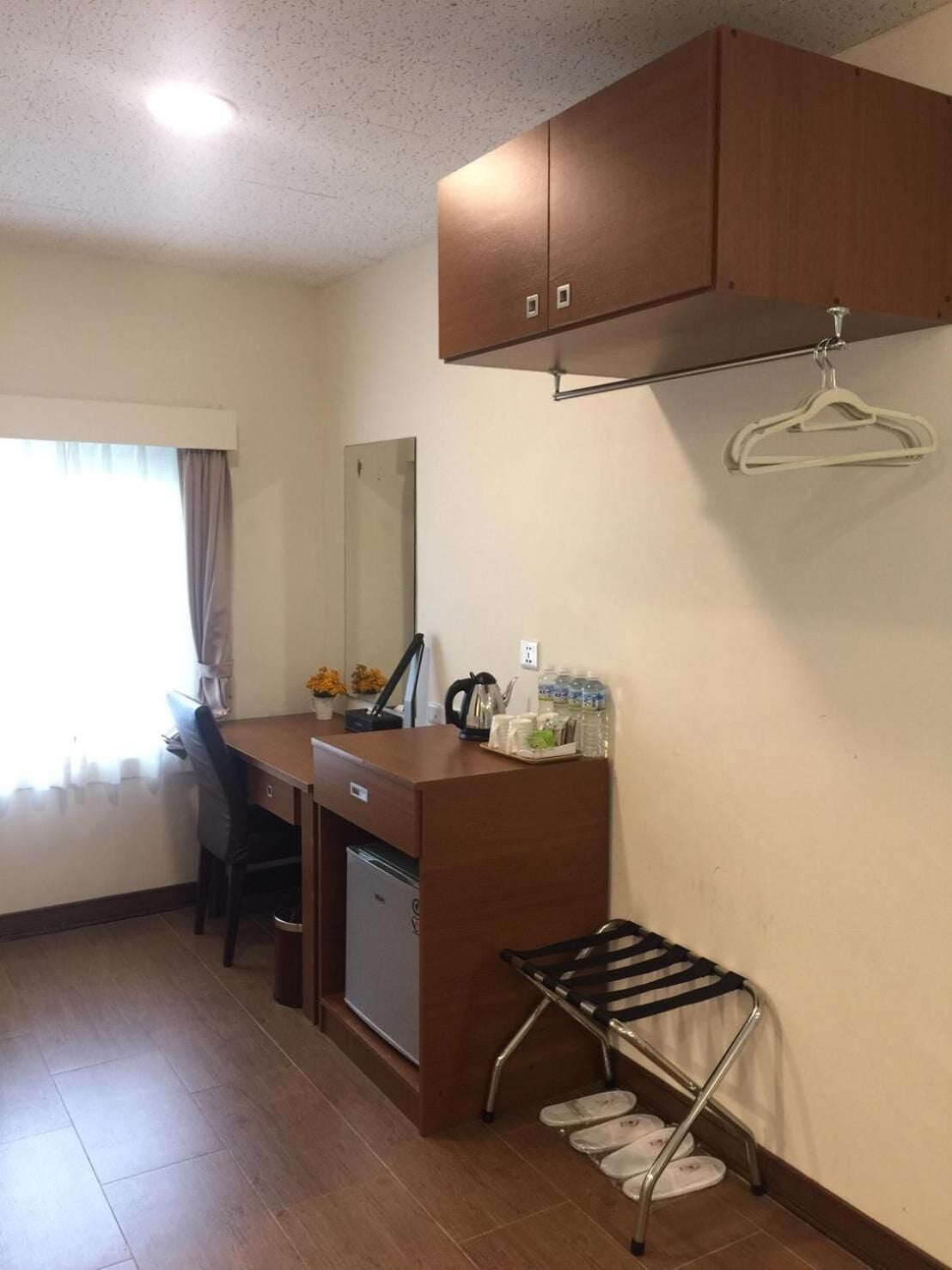 遮光布/窗簾、免費無線上網、床單