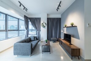 Living area - OYO Home 867 Elite 1BR Arte Plus (Ampang)