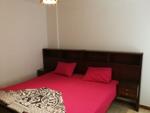 3 habitaciones, tabla de planchar con plancha y wifi 