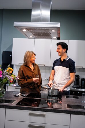 Habitación individual, baño compartido | Cocina compartida | Frigorífico, cafetera o tetera, hervidor eléctrico y congelador