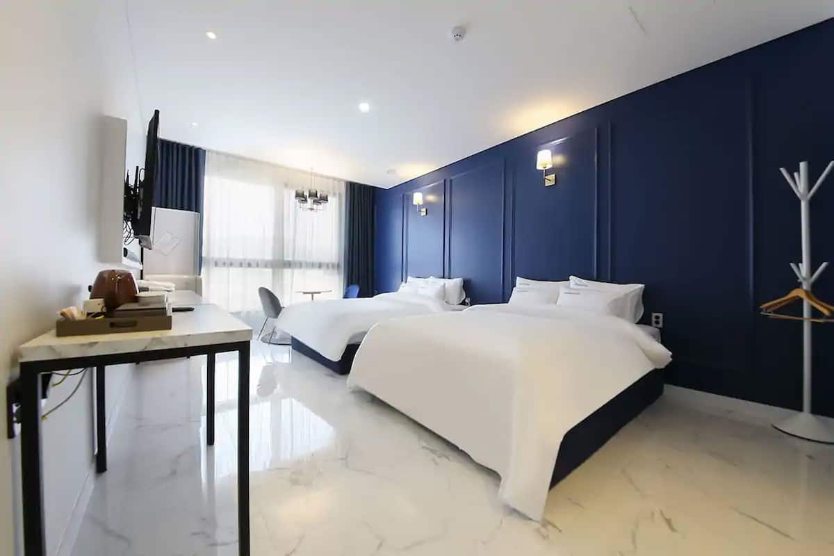 Deluxe Twin Room, 2 Double Beds | Egyptian cotton sheets, premium bedding, Select Comfort beds