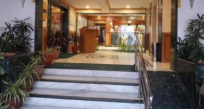 Nahar Manchester Inn