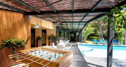 ACUARELA House with garden and large private pool. 25 minutes from Barcelona and 10 minutes from the beach