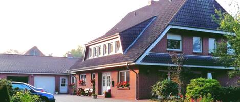 Fachada da propriedade