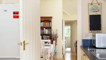 Dishwasher, freezer