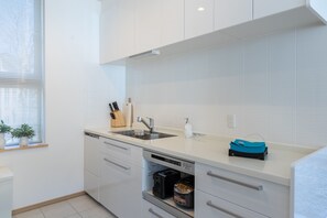 Private Vacation Home | Private kitchen - Owl House Niseko (Kutchan)