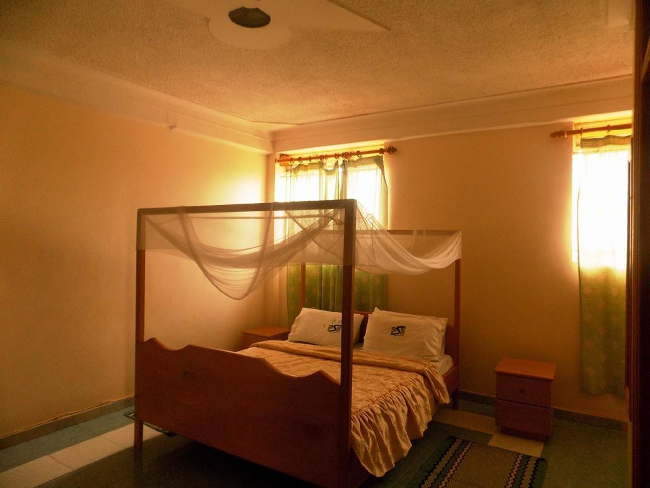 Deluxe Double Room | Desk, free WiFi, bed sheets, wheelchair access