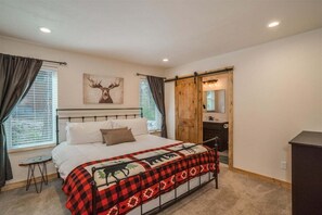 3 chambres, fer et planche à repasser, lit parapluie, Wi-Fi gratuit