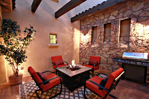 NM Beautiful  Townhome, paradise at point!