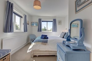 4 bedrooms, travel crib, internet, bed sheets - Egret, South Creake, Norfolk (South Creake)