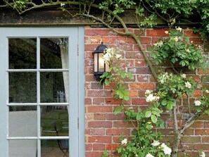 Exterior detail - 2 bedroom accommodation in Wittersham (Wittersham)