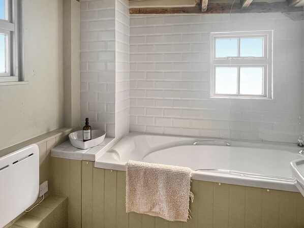 Towels - 2 bedroom accommodation in Wittersham (Wittersham)