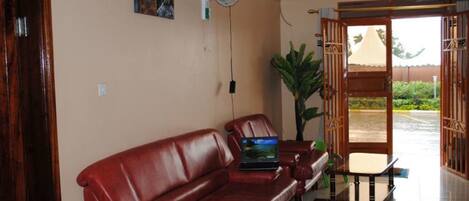 Coin salon dans le hall