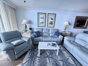 Smart TV, lettore DVD, libri