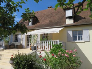 Exterior - Le Coze (Saint-Martial-de-Nabirat)