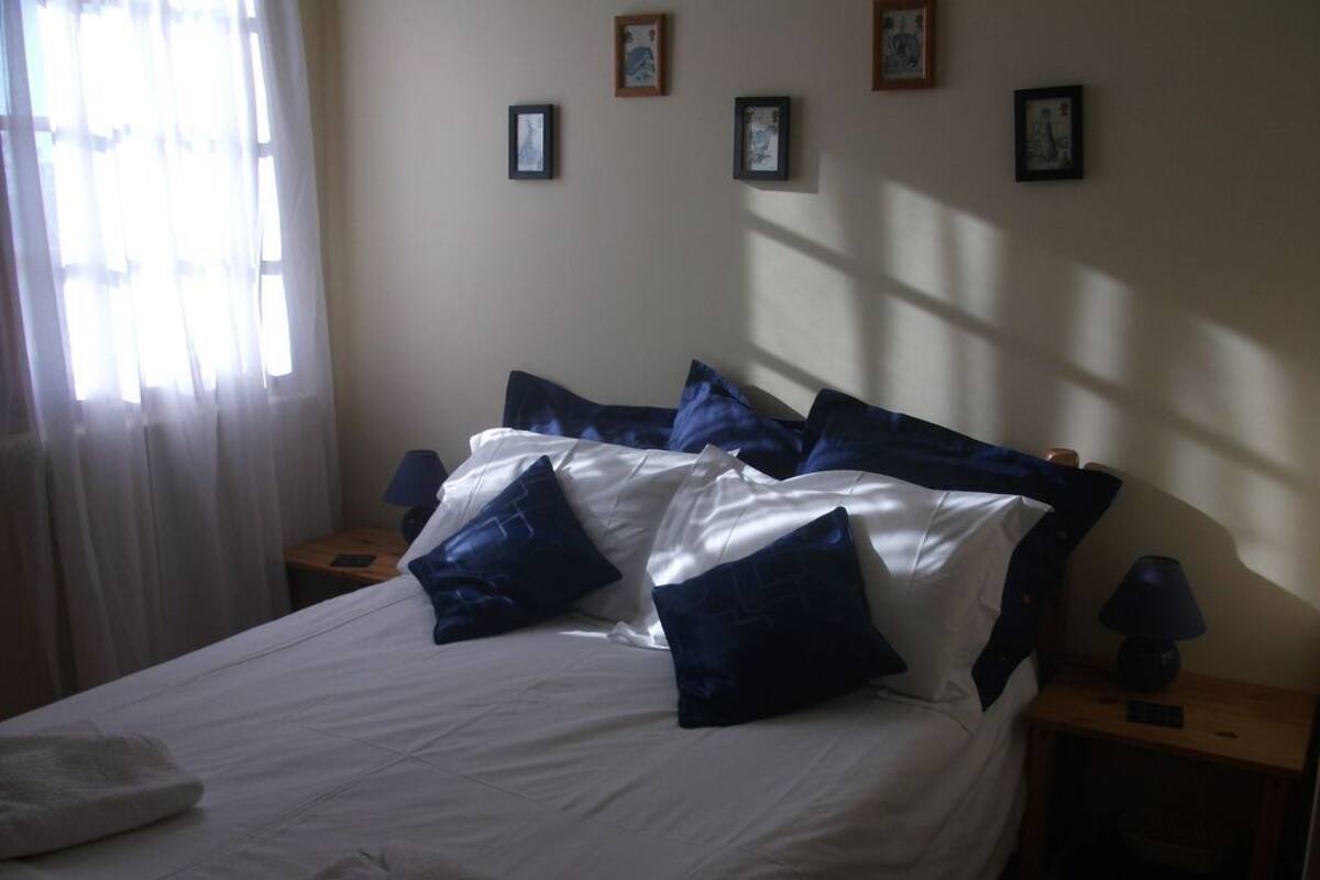 Kamer, 2 slaapkamers, uitzicht op tuin | Individueel gedecoreerd, individueel gemeubileerd, gratis babybedden