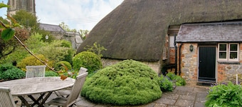 3 bedroom accommodation in Avebury