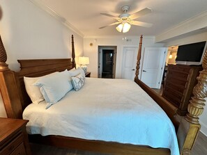 3 chambres, fer et planche à repasser, Wi-Fi gratuit, draps fournis