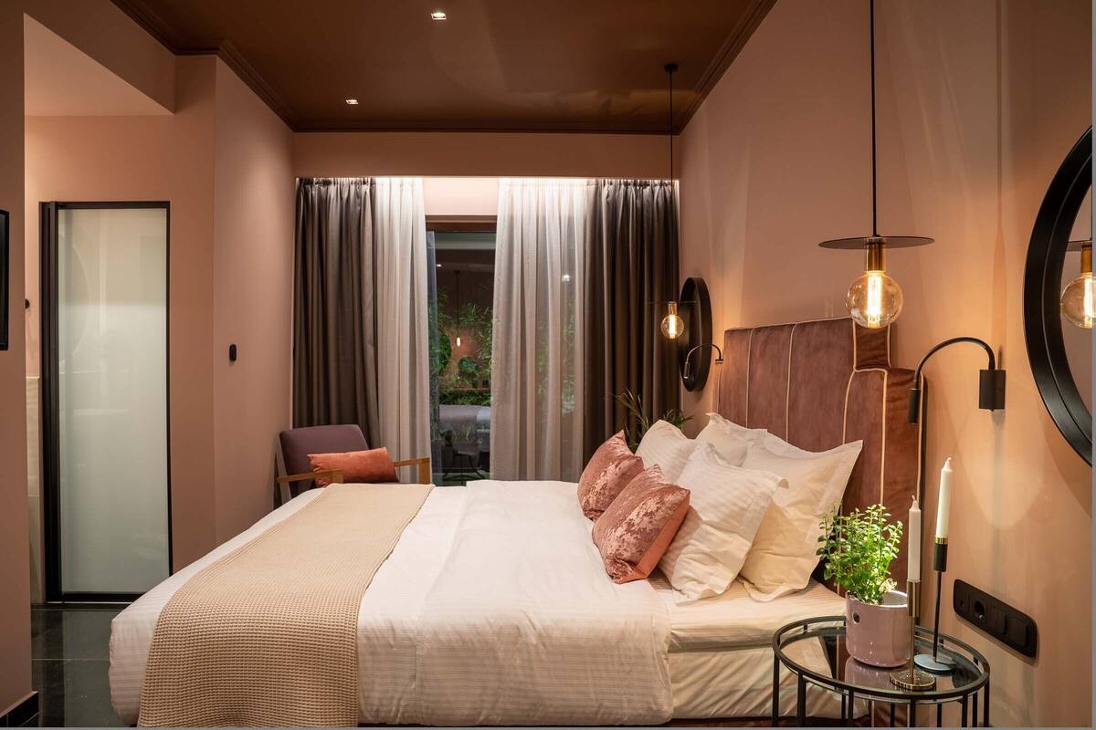 Phòng Deluxe | 1 phòng ngủ, bộ đồ giường cao cấp, két bảo mật tại phòng, bàn