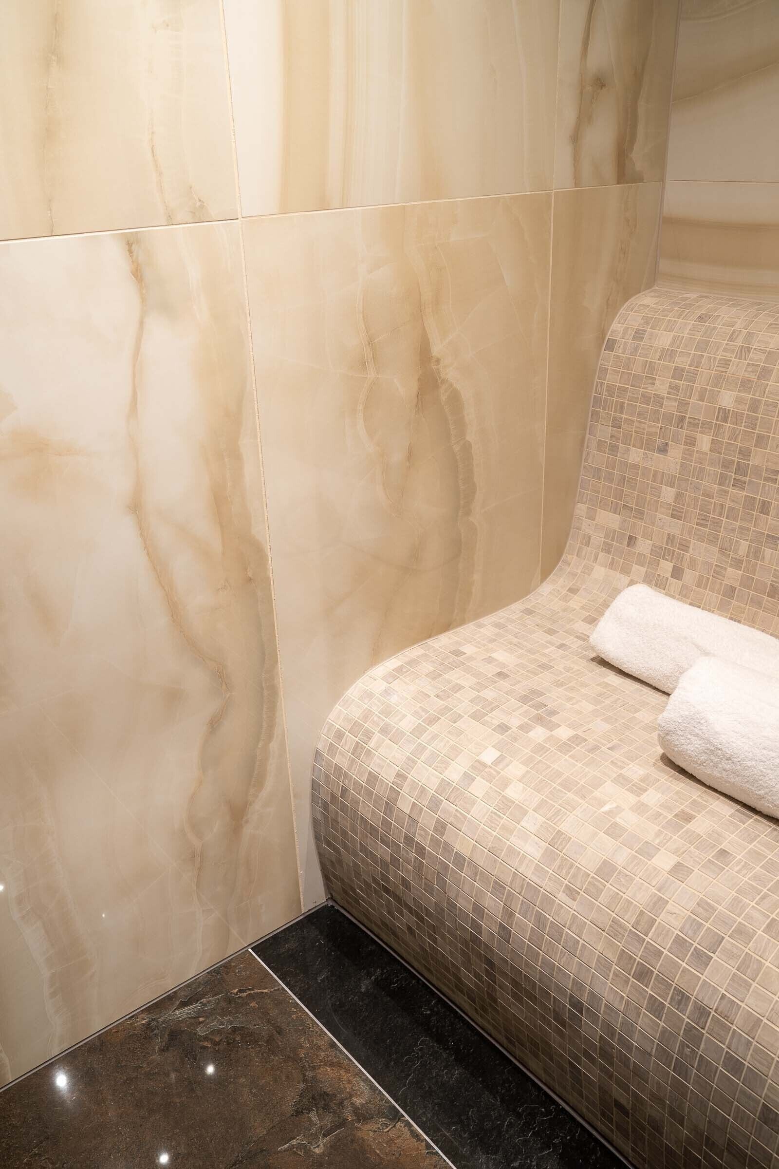 luxury duplex | 1 bedroom, premium bedding, in-room safe, desk