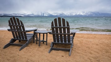 Sun-loungers, beach towels
