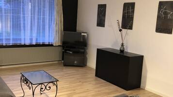 Design-Zimmer, Gartenblick (room 8) | Individuell dekoriert, individuell eingerichtet, kostenloses WLAN