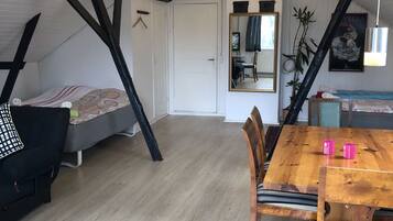 Family Apartment, Garden View | Individually decorated, individually furnished, free WiFi, bed sheets