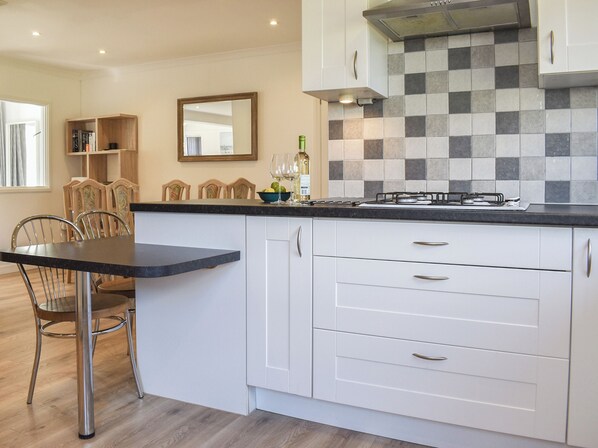 Diskmaskin och barnstol