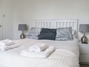 2 bedrooms, free WiFi, bed sheets