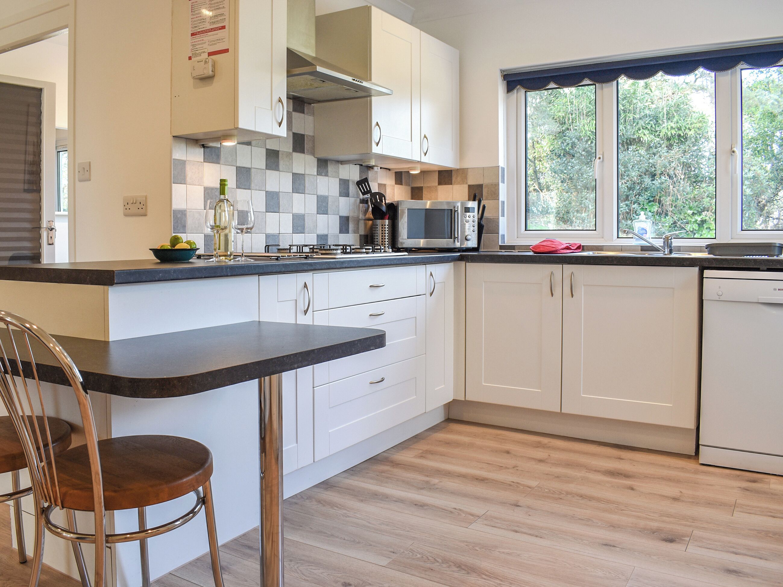 Dishwasher, highchair