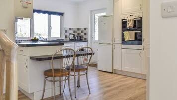 Dishwasher, highchair