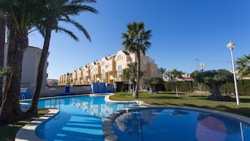 Piscine extérieure